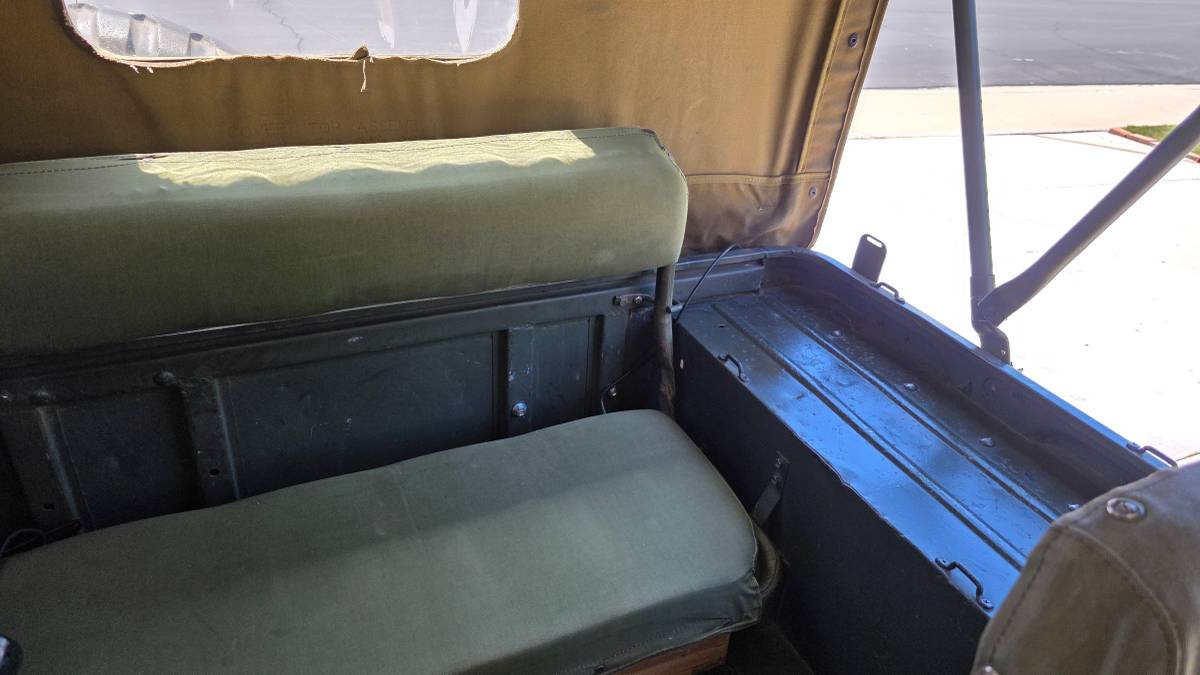 Willys-M38a1-1952-green-4