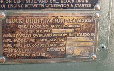 Willys-M38a1-1952-green-6