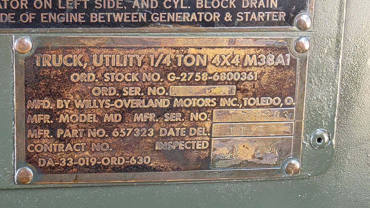 Willys-M38a1-1952-green-6
