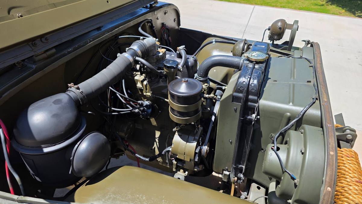 Willys-M38a1-1952-green-7