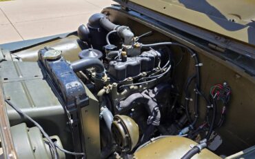 Willys-M38a1-1952-green-9