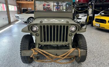 Willys-MB-1944-SUV-1