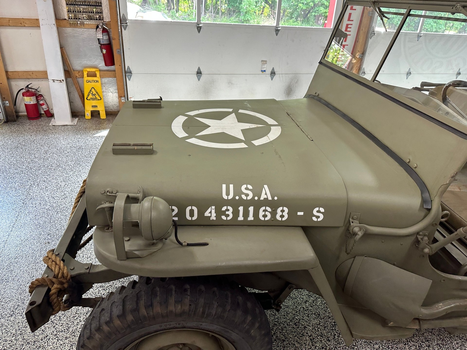 Willys-MB-1944-SUV-4