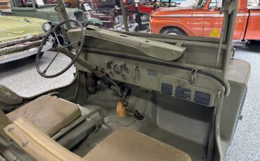 Willys-MB-1944-SUV-8