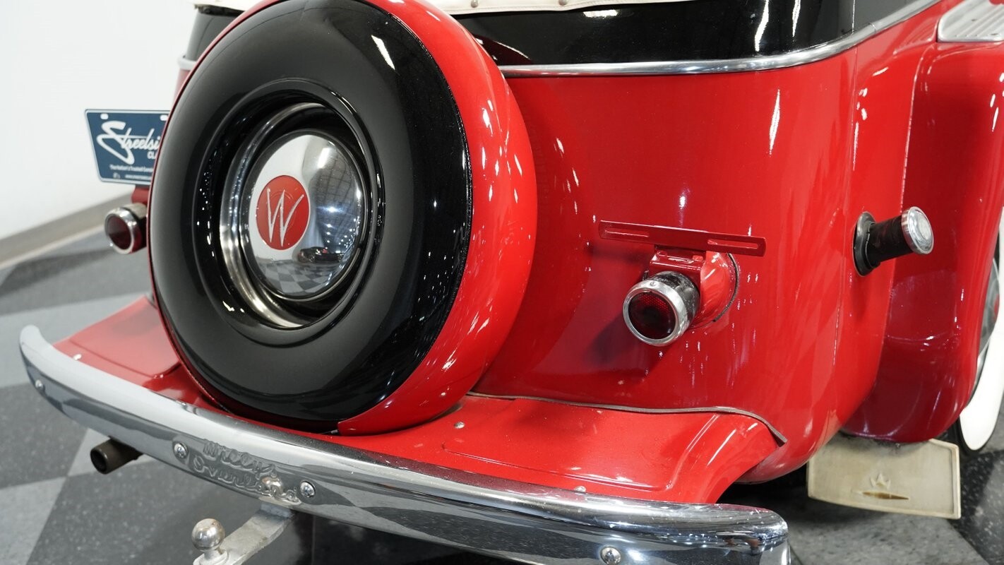 Willys-Overland-Jeepster-1949-Convertible-21