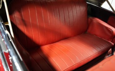 Willys-Overland-Jeepster-1949-Convertible-35
