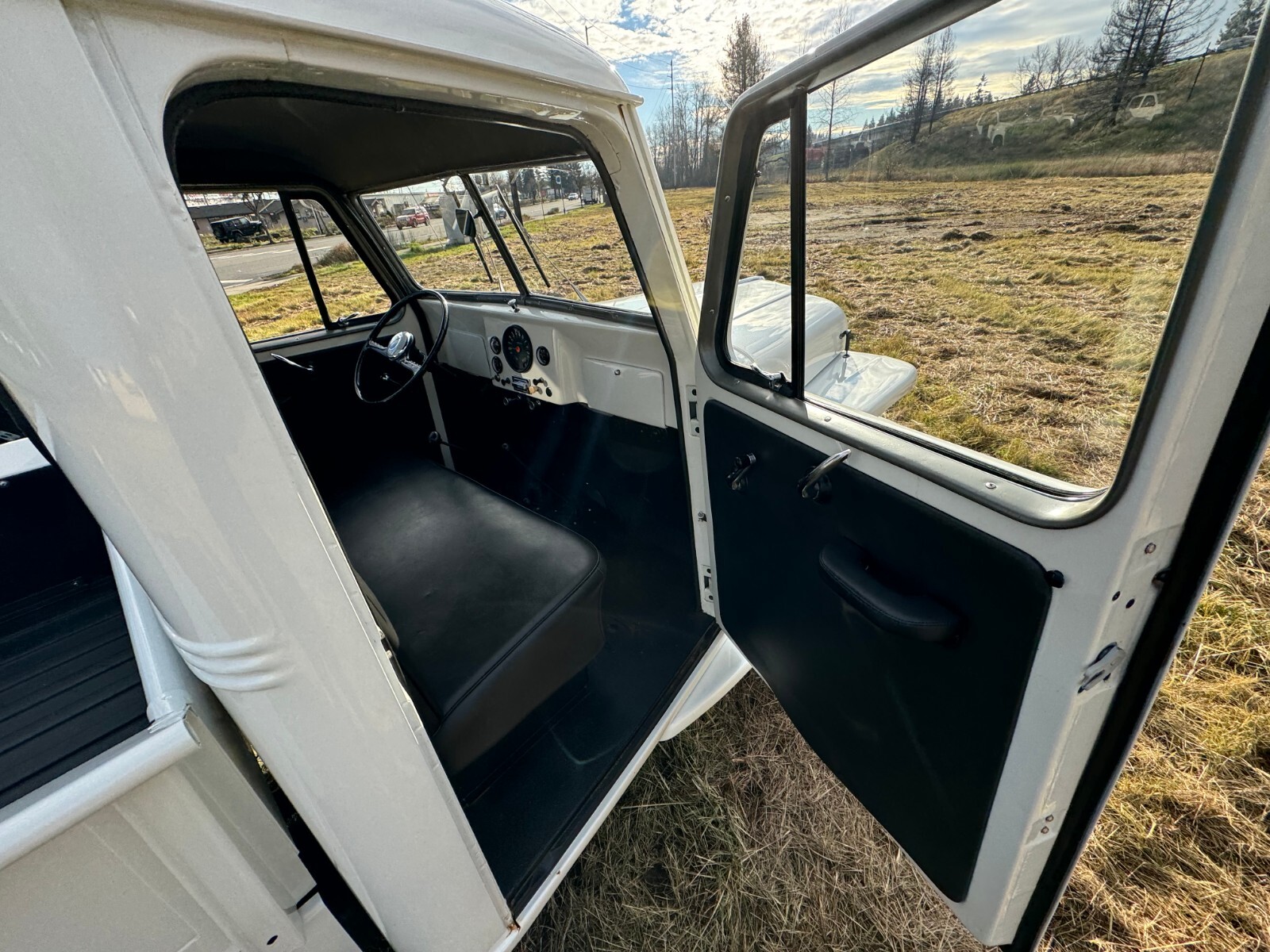 Willys-Truck-1960-18