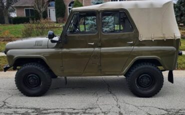 Willys-Uaz-469-1978-SUV-1