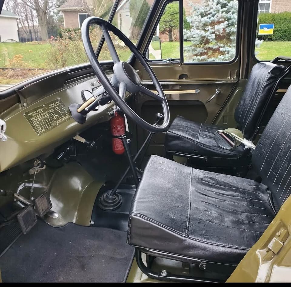 Willys-Uaz-469-1978-SUV-8