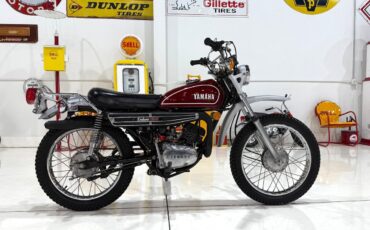 Yamaha-DT-125-Enduro-1974-dual_sport-10