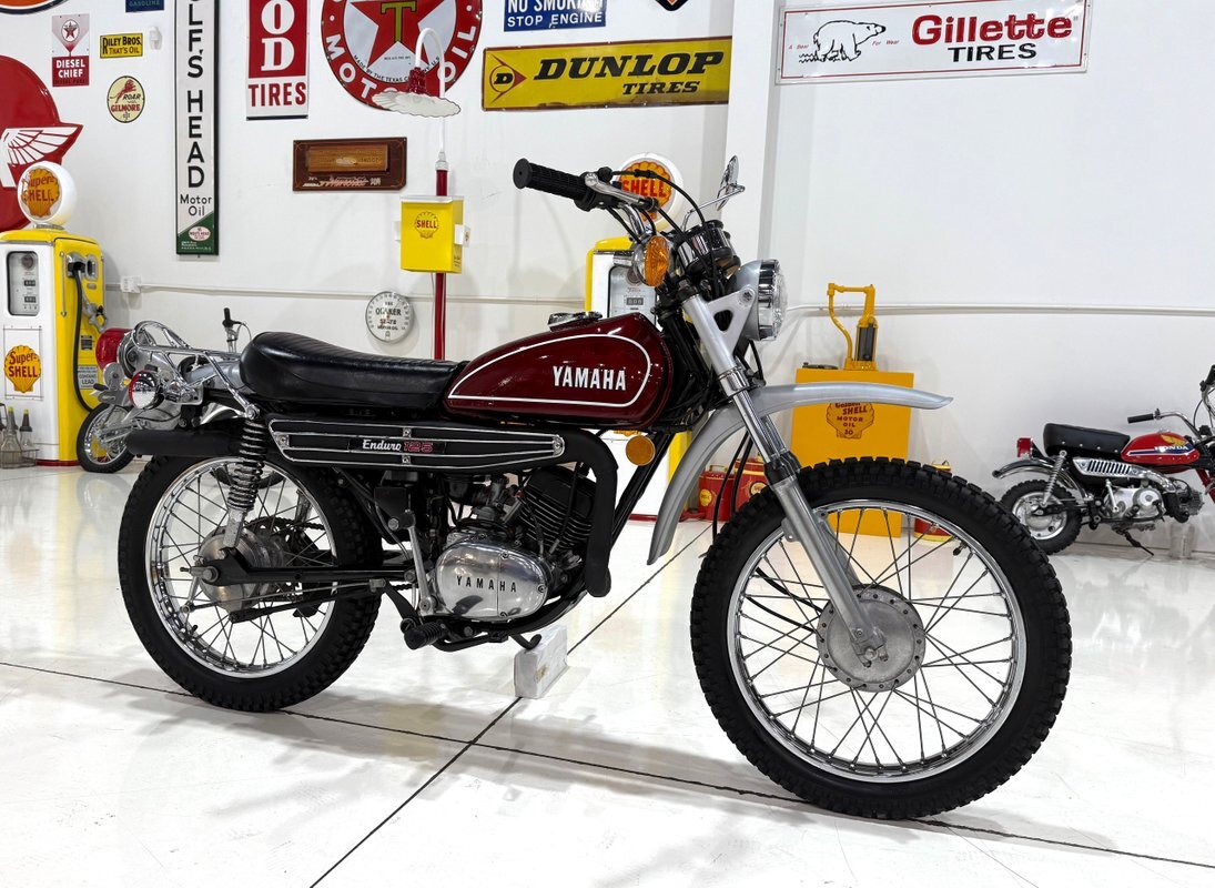 Yamaha-DT-125-Enduro-1974-dual_sport-14