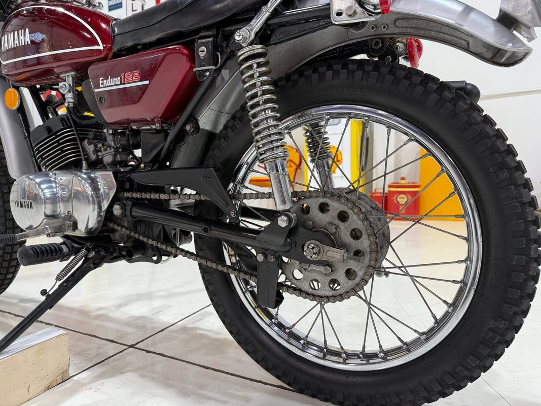 Yamaha-DT-125-Enduro-1974-dual_sport-34