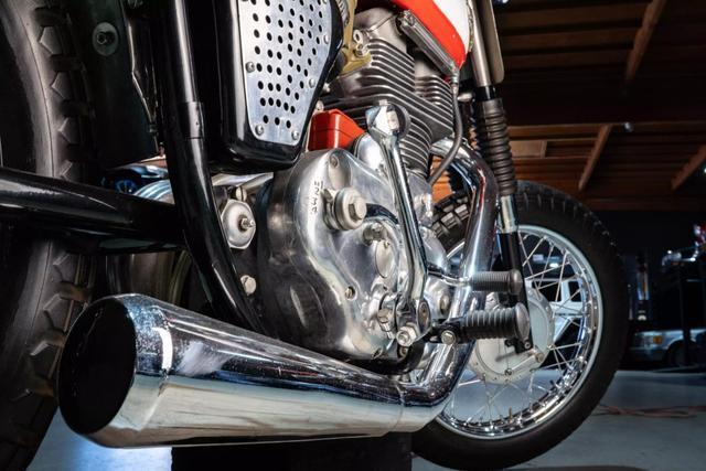 royal-enfield-500cc-fury-1960-10