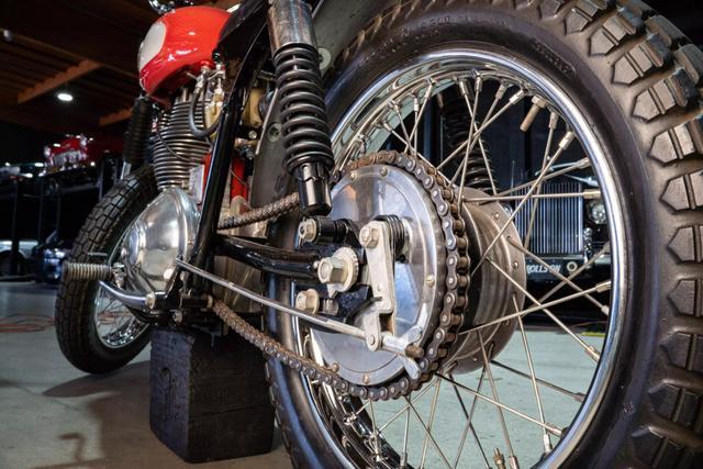 royal-enfield-500cc-fury-1960-8