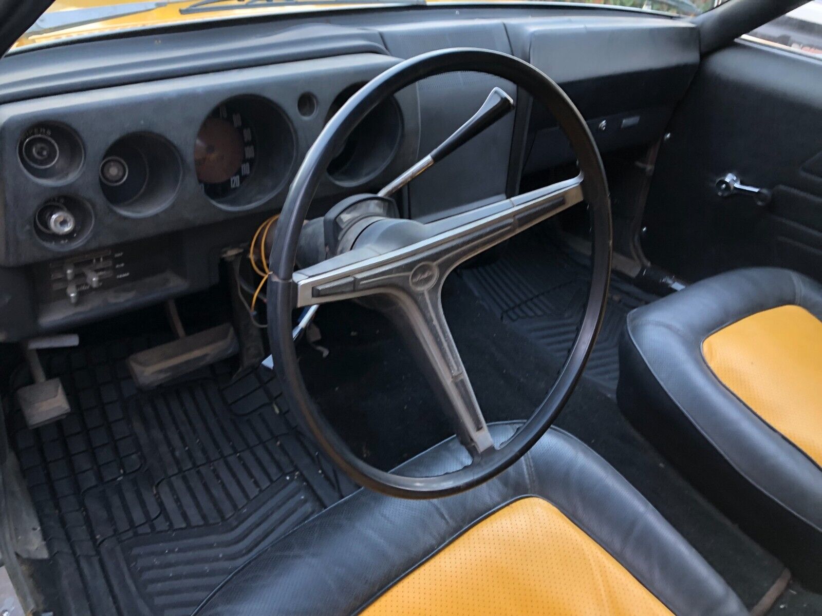 AMC-Javelin-1968-Fastback-23