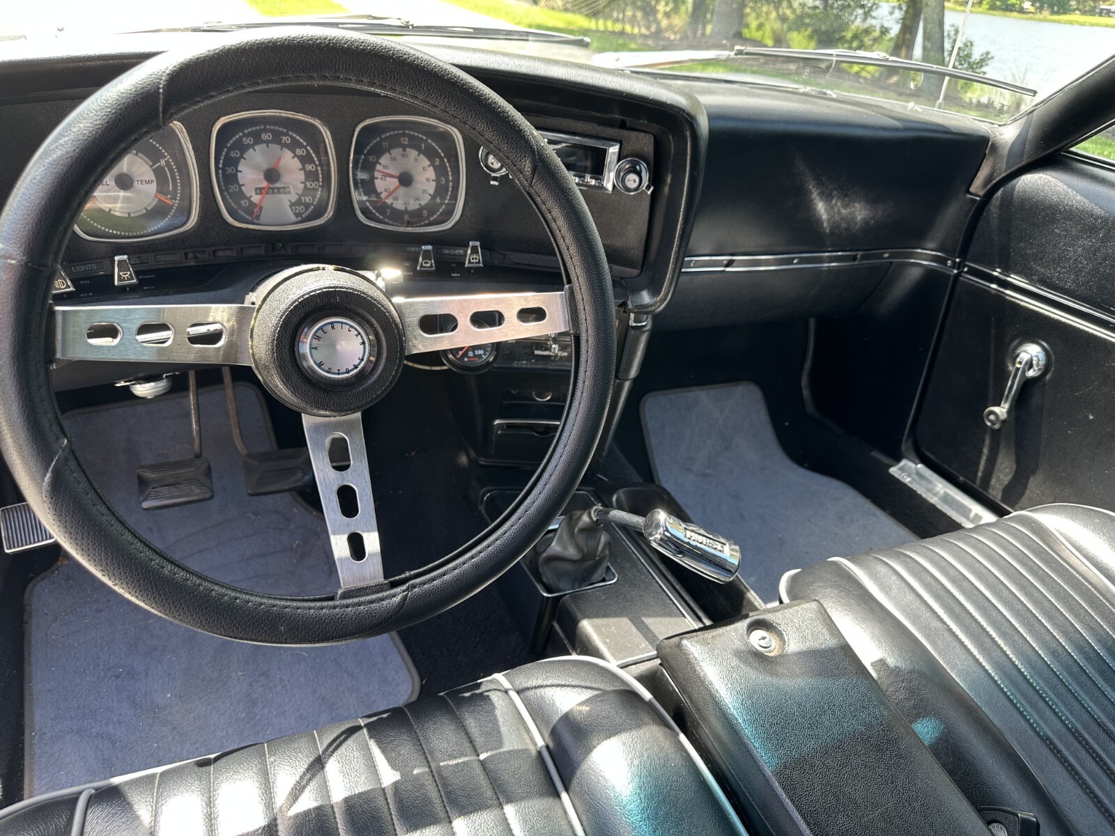 AMC-Javelin-1972-Coupe-19