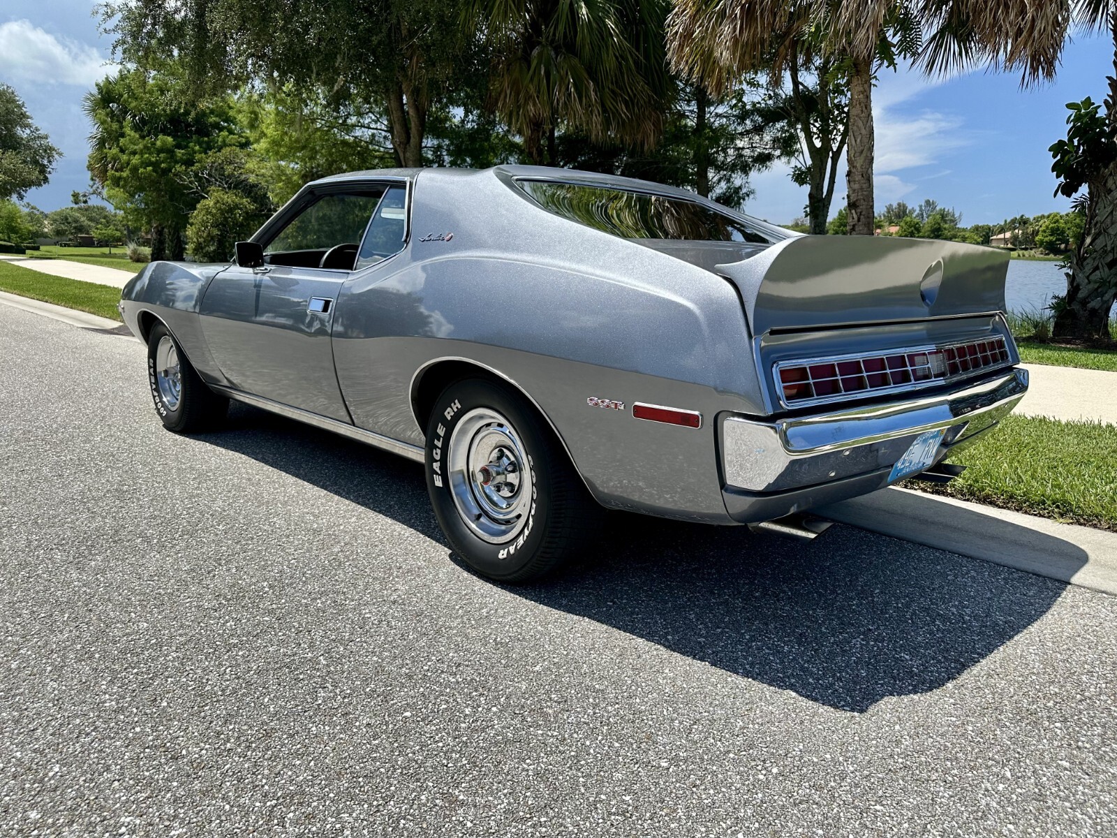 AMC-Javelin-1972-Coupe-2