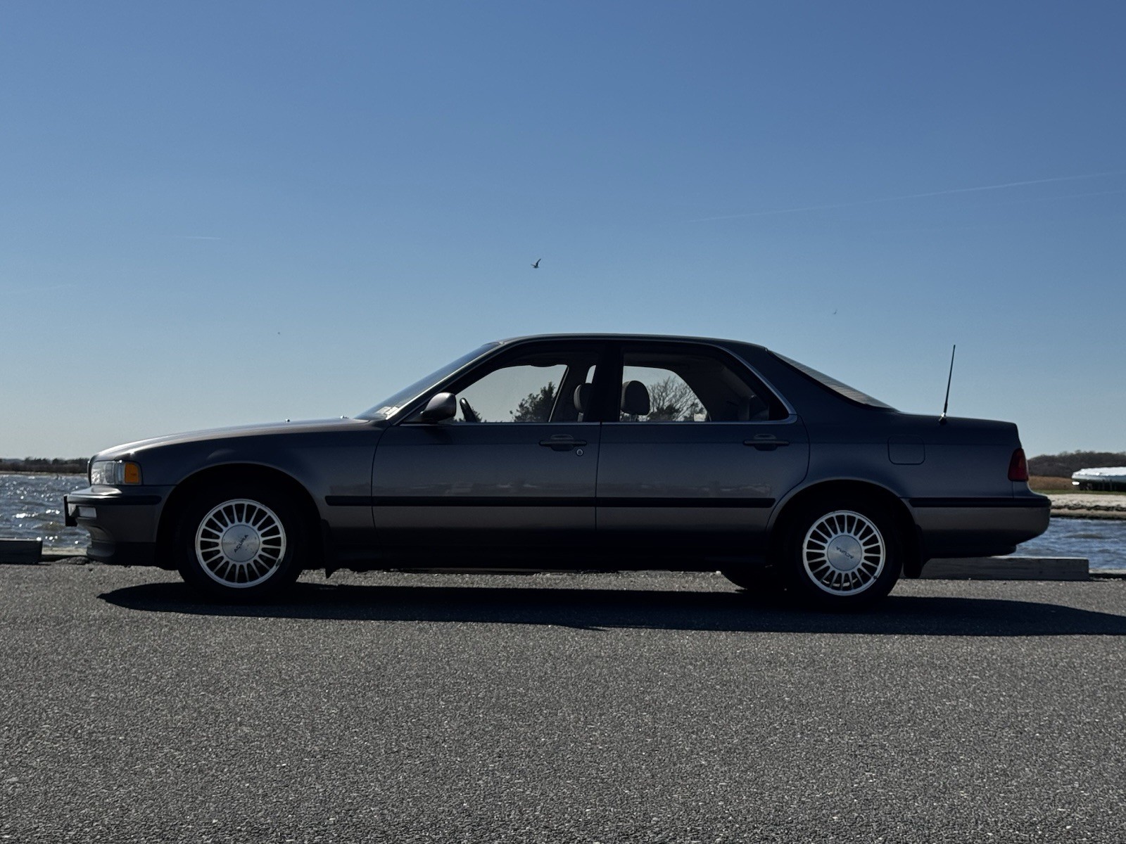 Acura-Legend-1992-Sedan-1