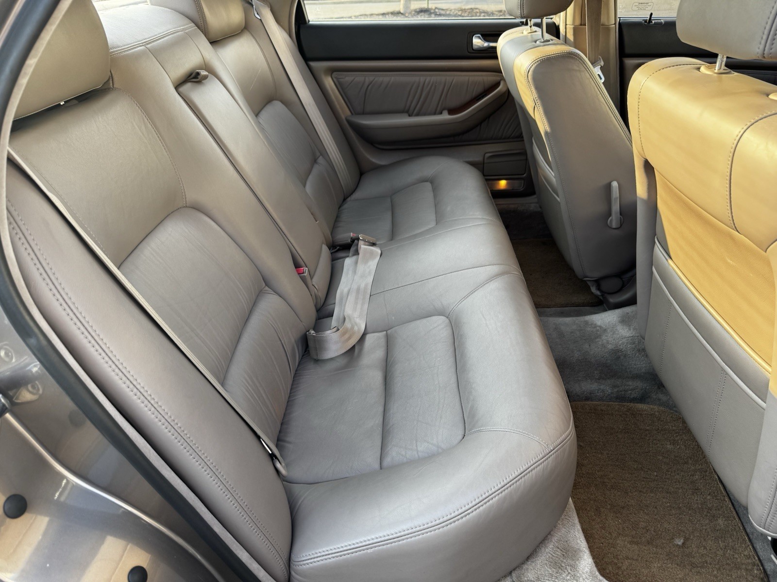 Acura-Legend-1992-Sedan-16