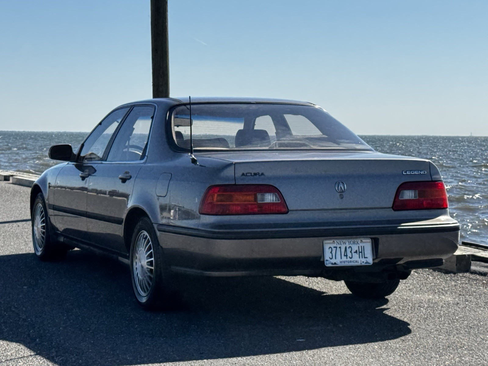 Acura-Legend-1992-Sedan-4