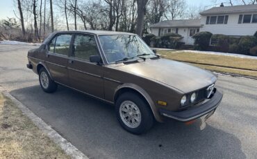 Alfa-Romeo-Alfetta-2.0-1978-12