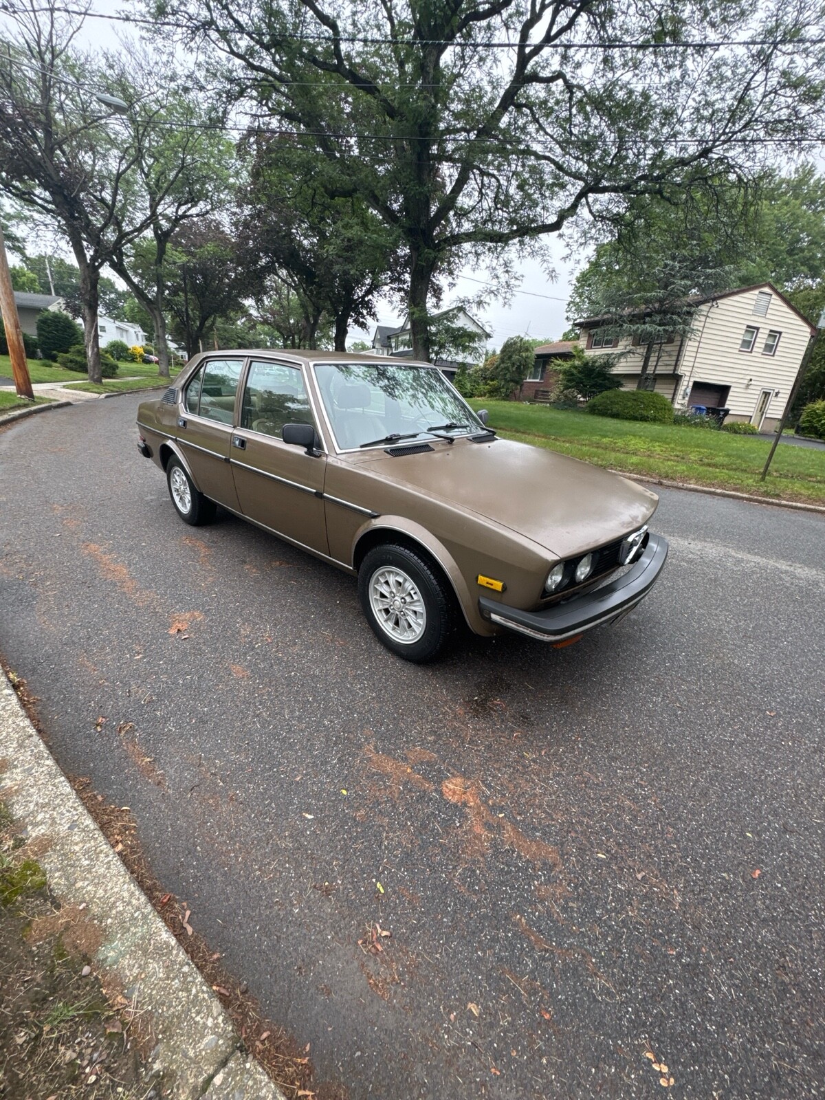 Alfa-Romeo-Alfetta-2.0-1978-2