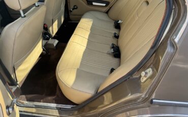 Alfa-Romeo-Alfetta-2.0-1978-21