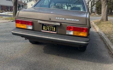 Alfa-Romeo-Alfetta-2.0-1978-9