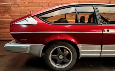 Alfa-Romeo-GTV-1985-Coupe-15