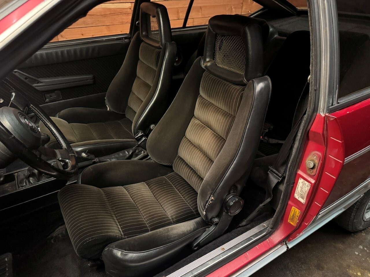Alfa-Romeo-GTV-1985-Coupe-22