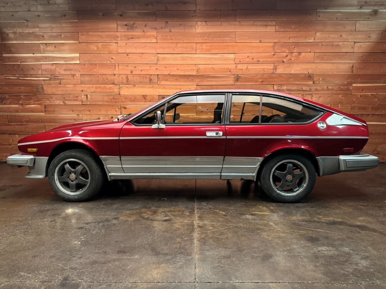 Alfa-Romeo-GTV-1985-Coupe