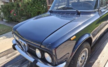Alfa-Romeo-Giulia-1978-Sedan-1