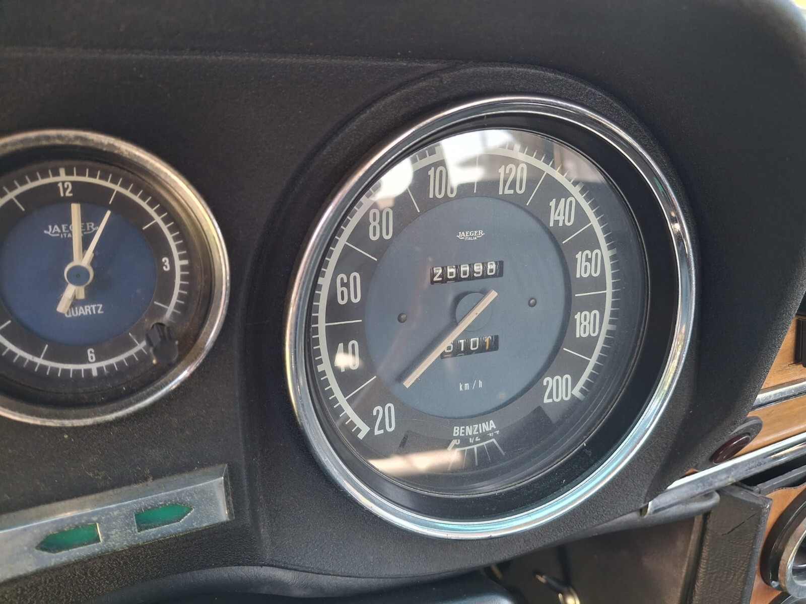 Alfa-Romeo-Giulia-1978-Sedan-17