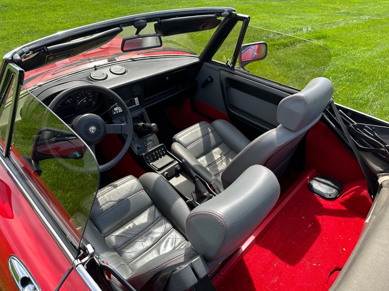Alfa-Romeo-Other-1986-Convertible-5