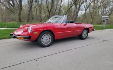 Alfa-Romeo-Spider-1974-Convertible-6