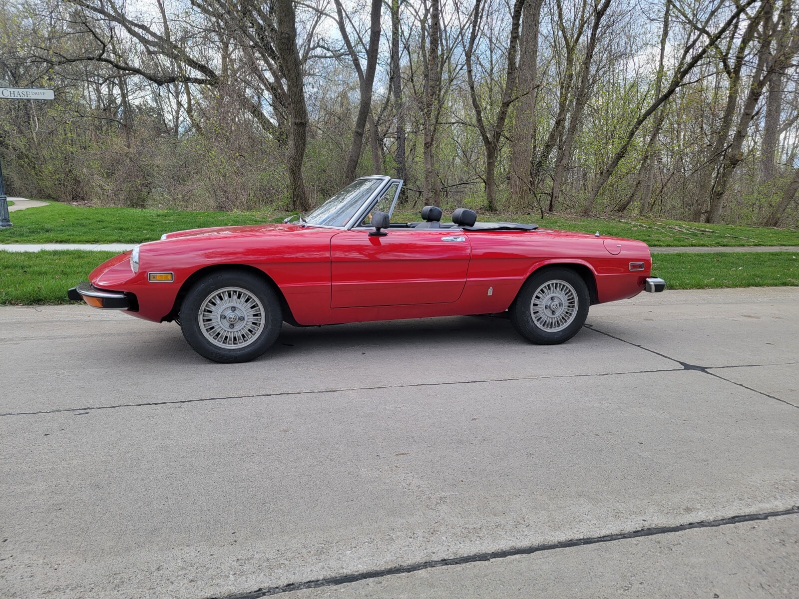 Alfa-Romeo-Spider-1974-Convertible-7