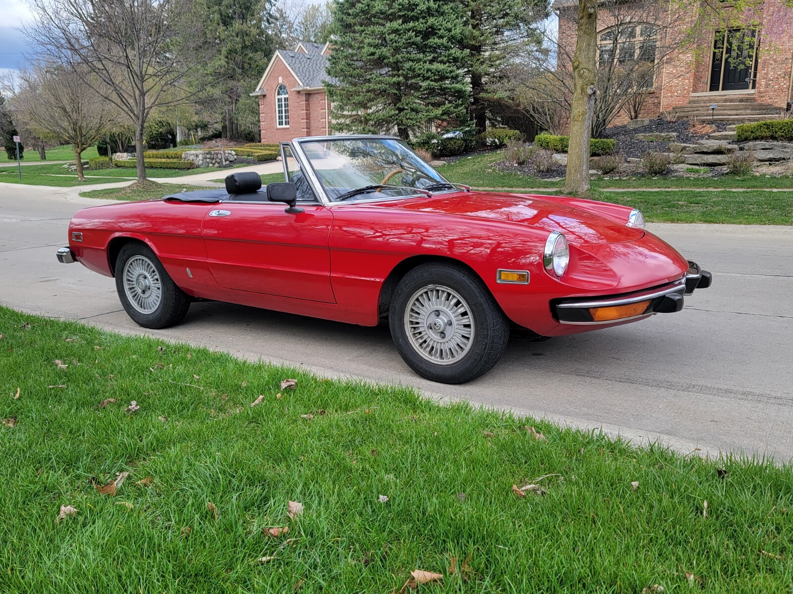 Alfa-Romeo-Spider-1974-Convertible