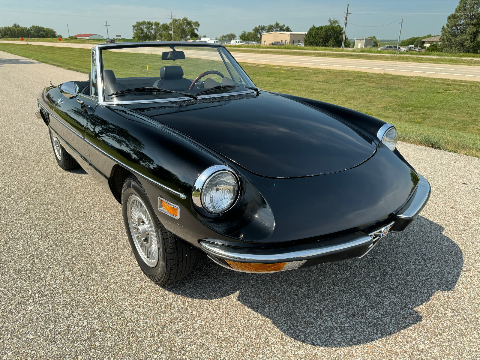Alfa-Romeo-Spider-1976-Convertible-1