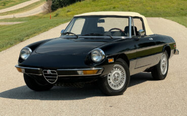 Alfa-Romeo-Spider-1976-Convertible-4