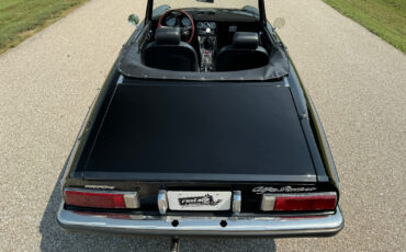 Alfa-Romeo-Spider-1976-Convertible-7