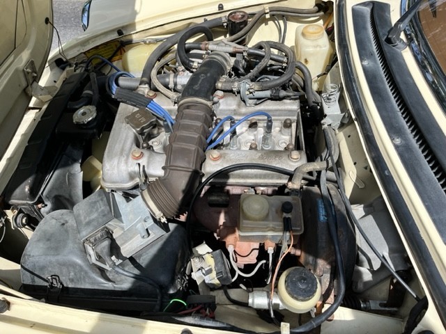 Alfa-Romeo-Spider-1982-Convertible-6