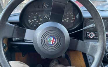 Alfa-Romeo-Spider-1987-Convertible-18