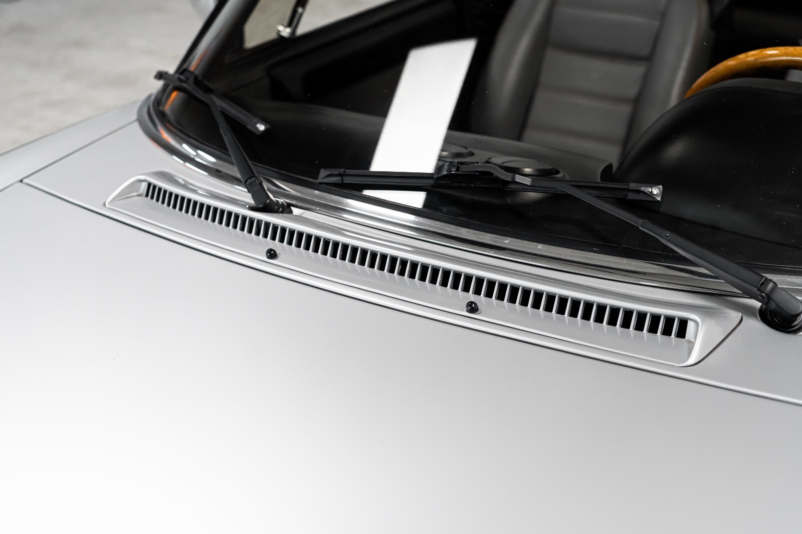 Alfa-Romeo-Spider-1988-Convertible-19