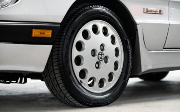 Alfa-Romeo-Spider-1988-Convertible-23