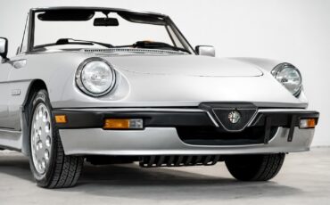 Alfa-Romeo-Spider-1988-Convertible-3