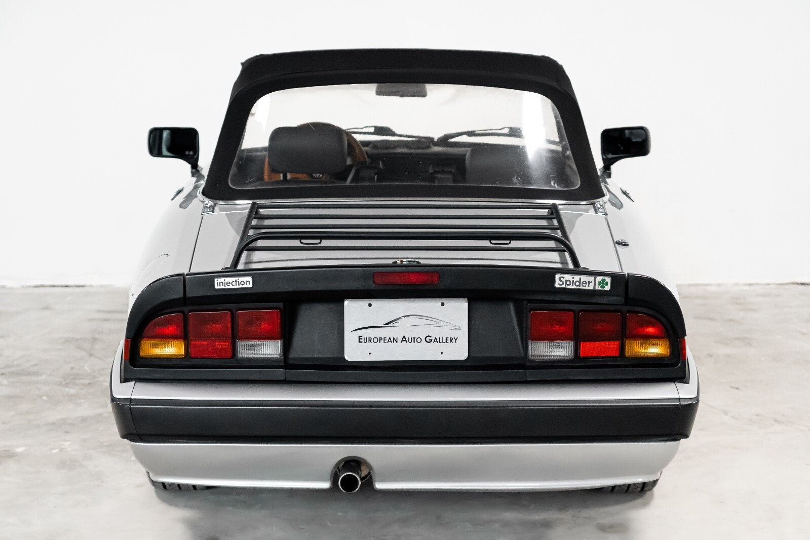 Alfa-Romeo-Spider-1988-Convertible-8
