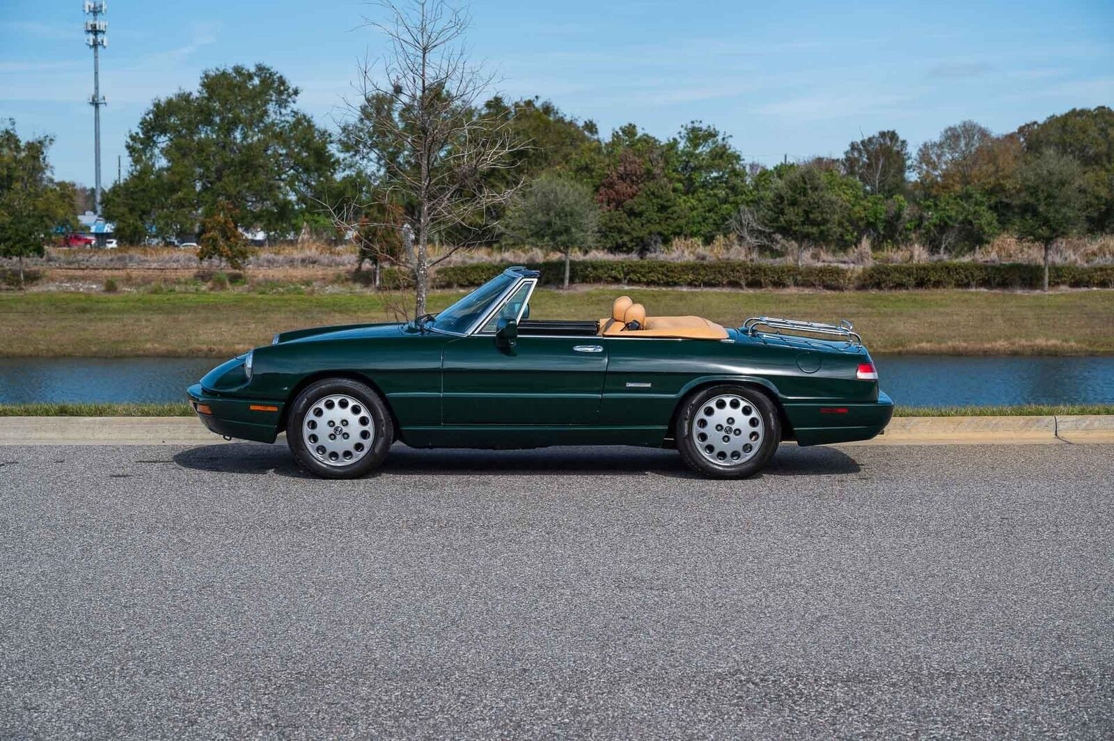 Alfa-Romeo-Spider-1991-2-Door-1