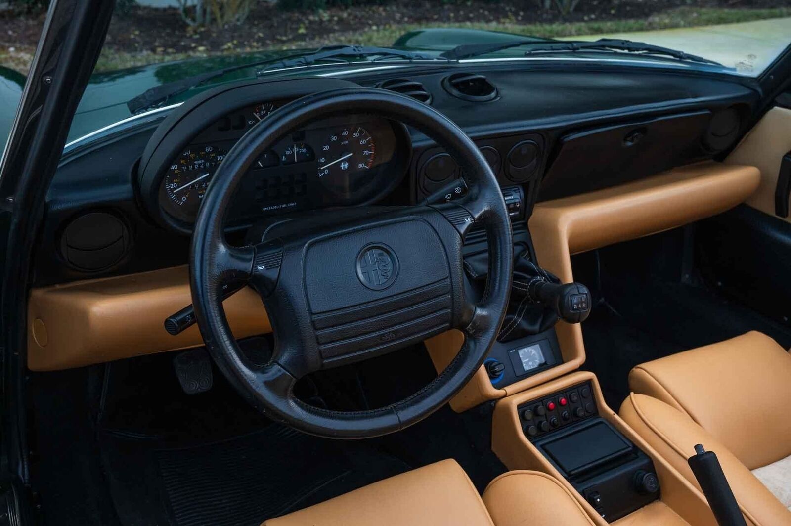 Alfa-Romeo-Spider-1991-2-Door-10