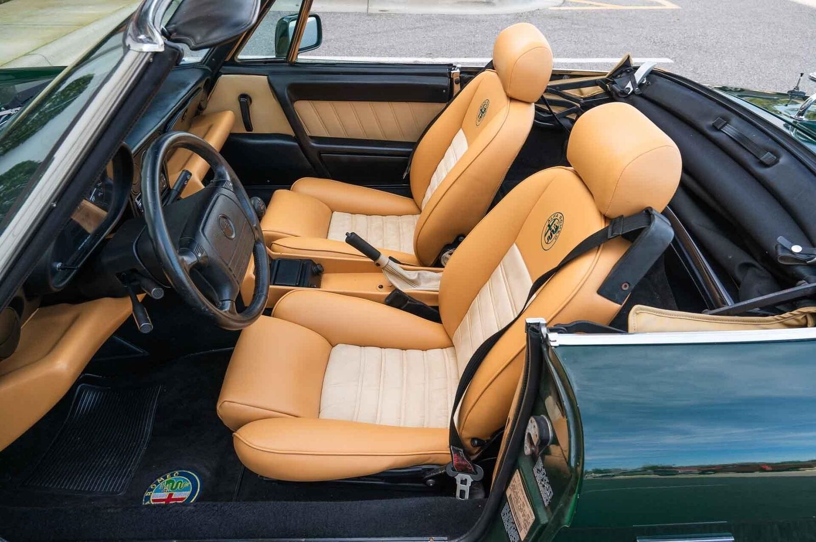 Alfa-Romeo-Spider-1991-2-Door-11