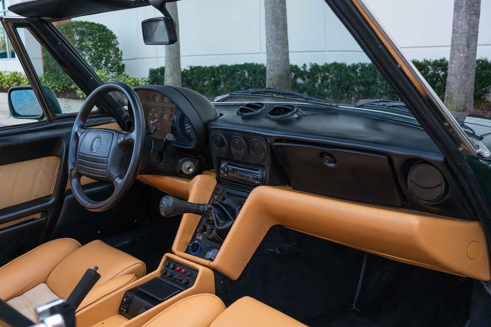 Alfa-Romeo-Spider-1991-2-Door-12